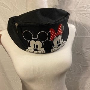 Disney mickey and Minnie Black fanny pouch